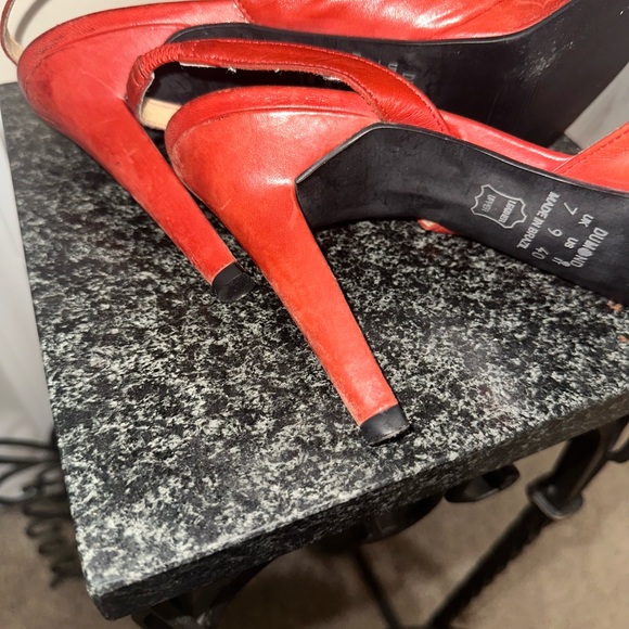 Red sling back heels with leather upper material - Picture 7 of 11